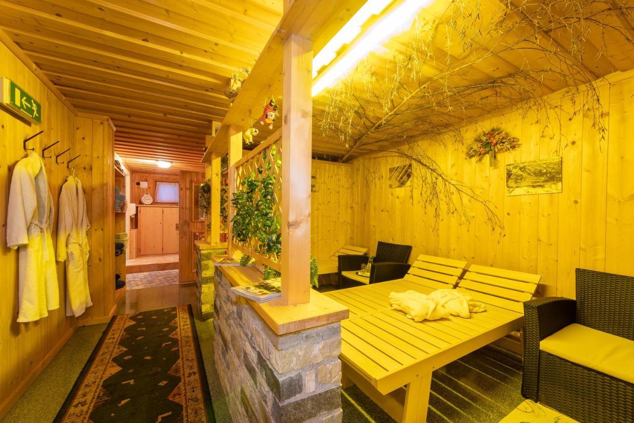 Frühstücks- Pension Sonnblickhof Rauris Exterior foto
